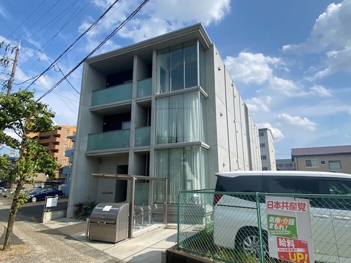 Casa Largo 岩倉の物件外観写真