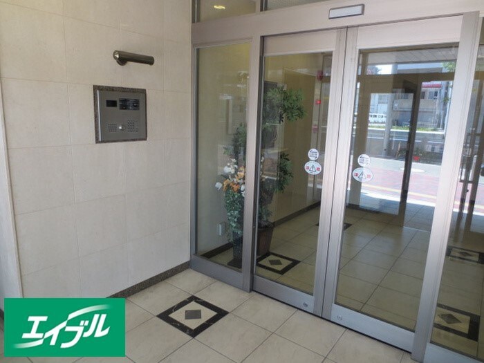 レインボ－ピア八熊の物件外観写真