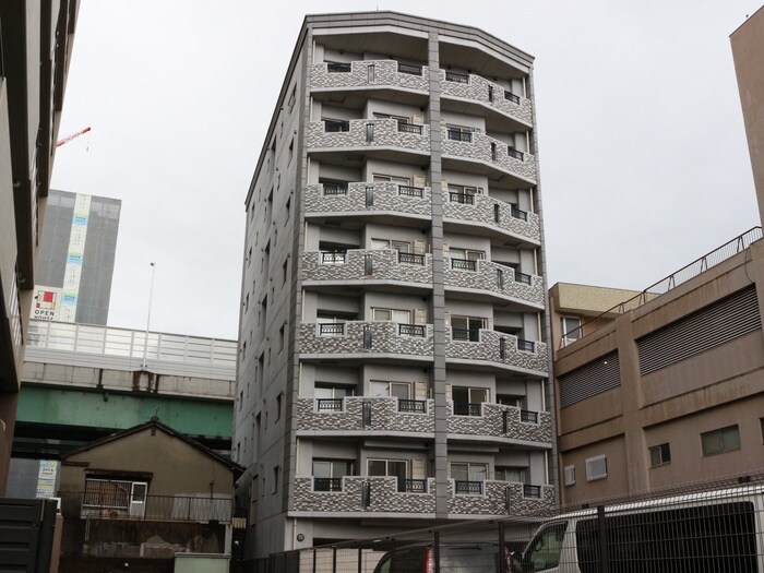 レインボ－ピア八熊の物件外観写真