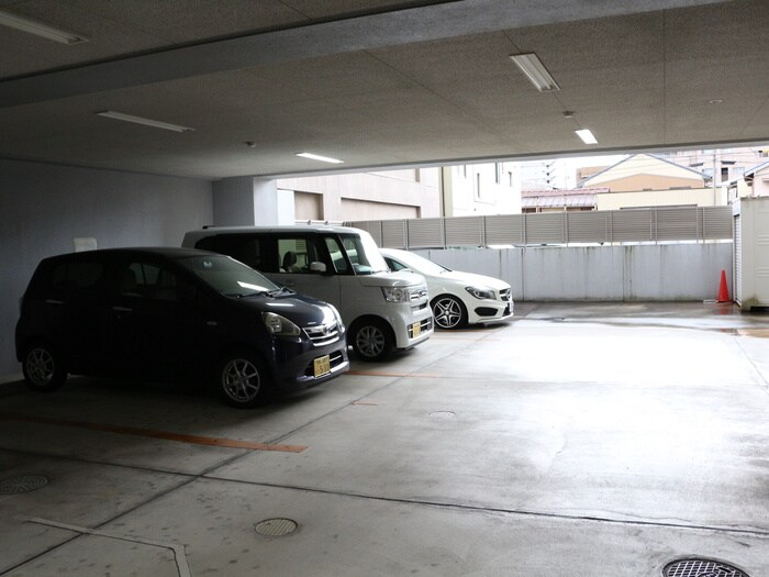 レインボ－ピア八熊の物件外観写真