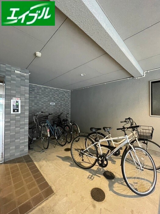 メゾンドビジェの物件外観写真