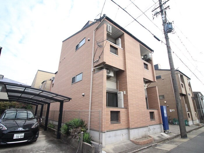 カーメルの物件外観写真