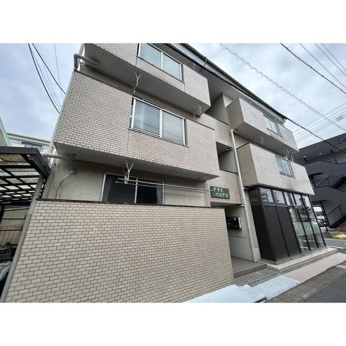 グラスペリアⅤの物件外観写真