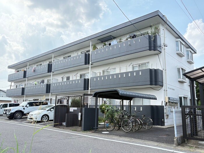 サンハイツ如意申の物件外観写真