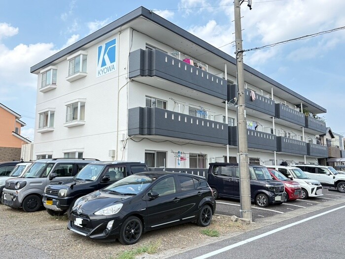 サンハイツ如意申の物件外観写真