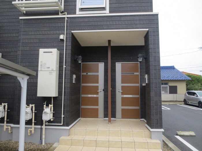 プラシード・YMの物件外観写真