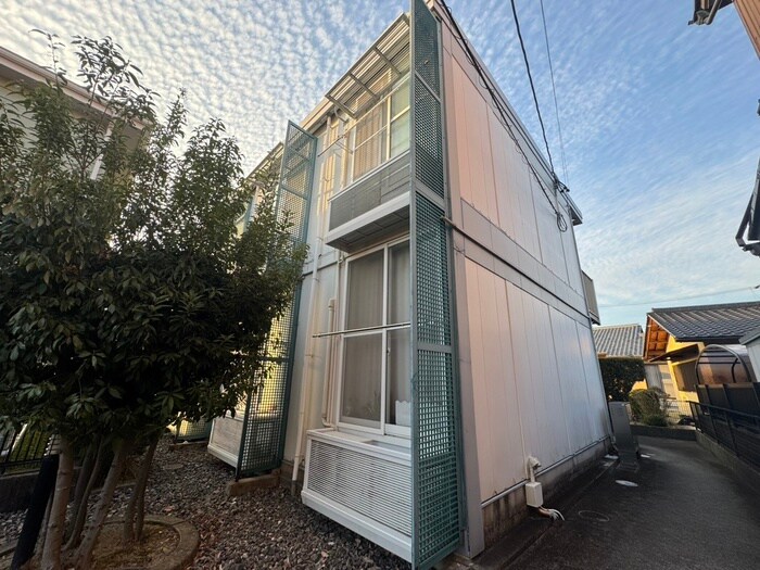 ウェルメイドⅢの物件外観写真