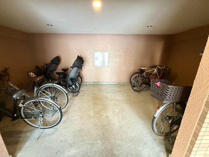 旭丘ハイツの物件外観写真