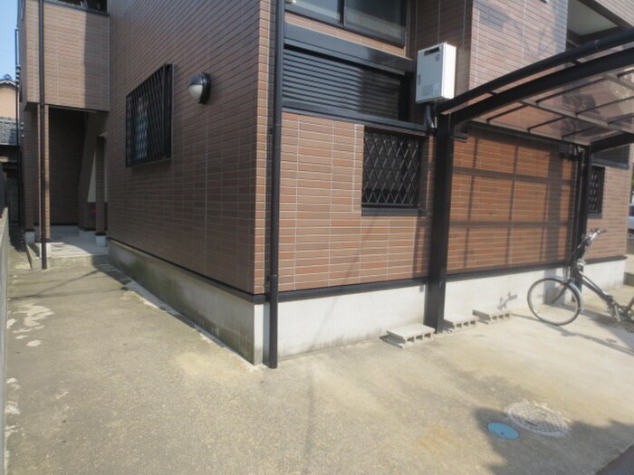 ファミールエスの物件外観写真