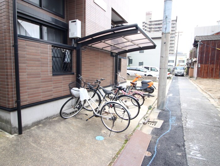 ファミールエスの物件外観写真