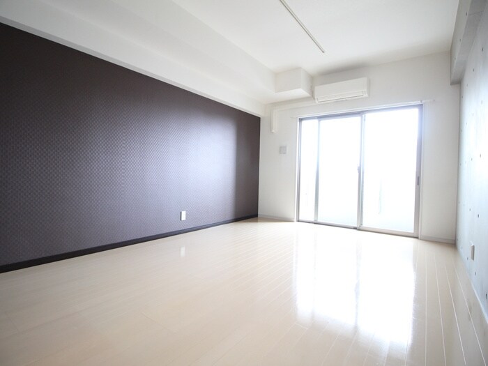 ＣＡＳＴＥＬＬＯ　ＬＵＳＳＯの物件内観写真