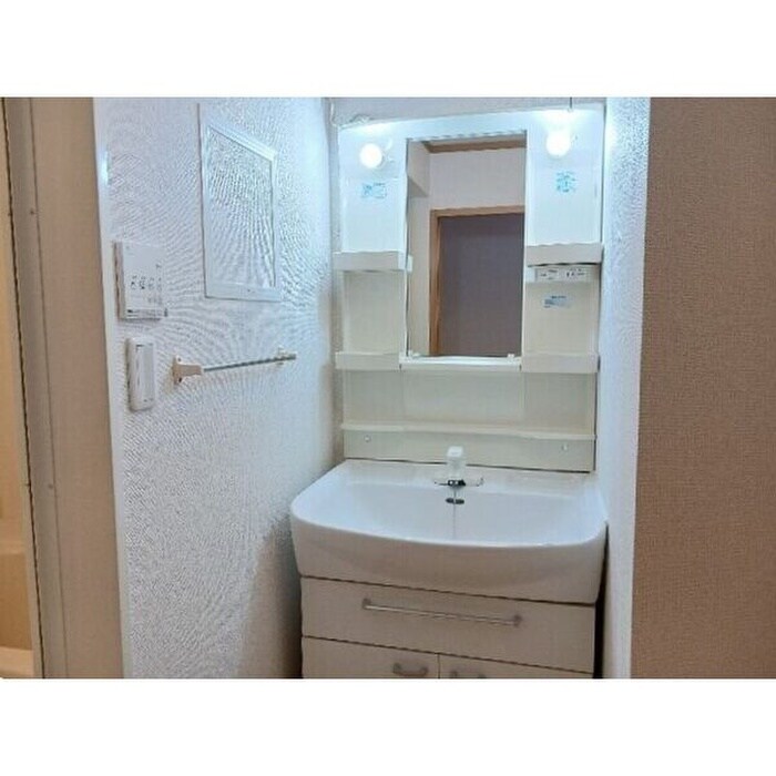 グランデ・フィオ－レの物件内観写真