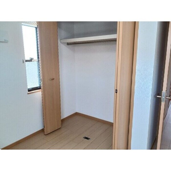 グランデ・フィオ－レの物件内観写真