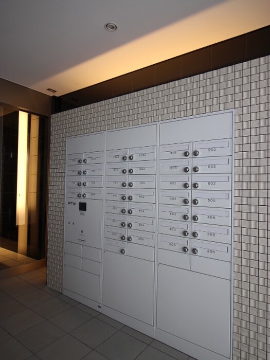 ロイヤルアンコールの物件外観写真