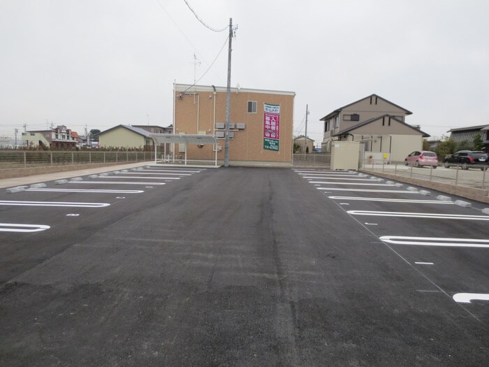 ルミエールウエストの物件外観写真