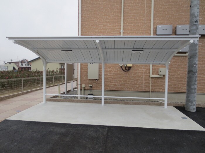 ルミエールウエストの物件外観写真