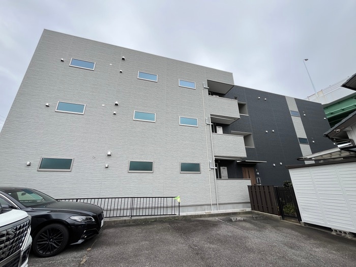 RUSCELLO笠寺の物件外観写真