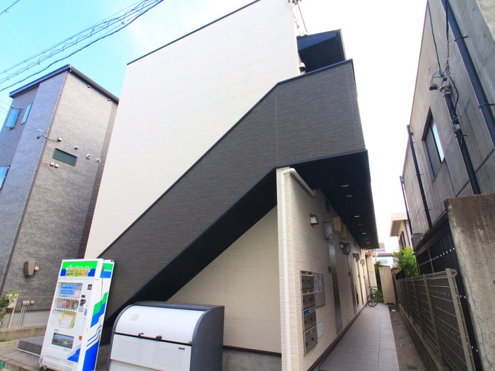 プレミア中村公園の物件外観写真