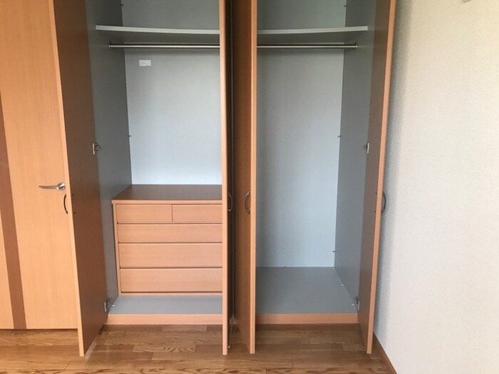 サンプレス市場木の物件内観写真