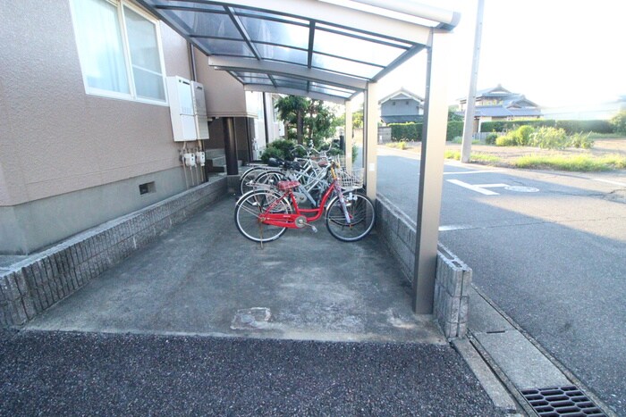 ブランニュー白山の物件外観写真