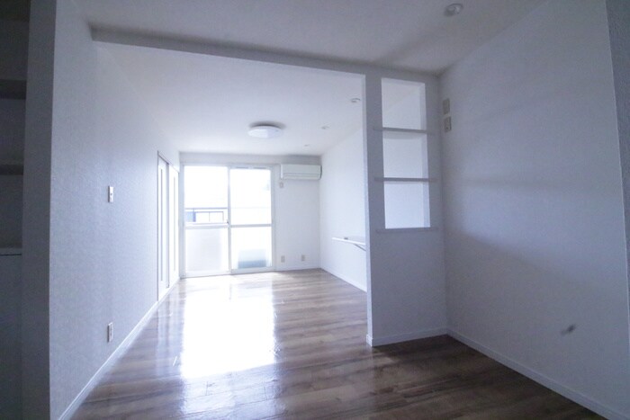 ブランニュー白山の物件内観写真