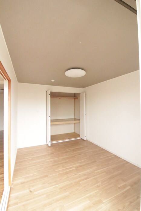 ブランニュー白山の物件内観写真