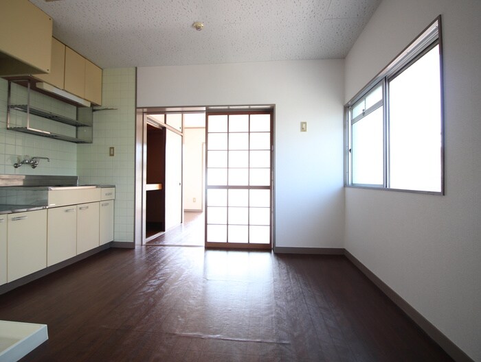 ロイヤルマンションヨコチの物件内観写真