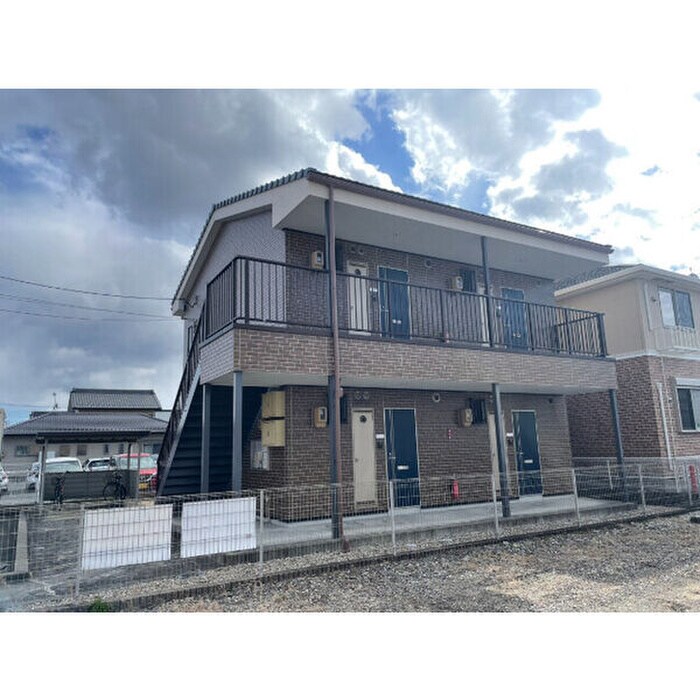 リーフ・アビタシオンの物件外観写真