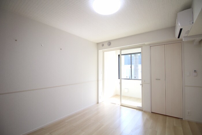 イーストスクエアの物件内観写真