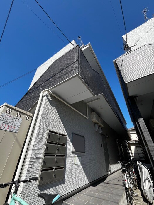 クレールフィルの物件外観写真