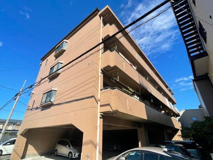 グランデージ竹越の物件外観写真