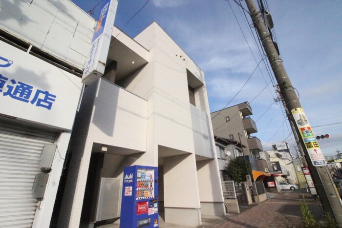 エメテラスの物件外観写真