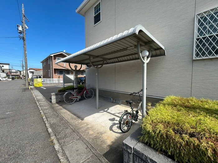 エアリーコートの物件外観写真