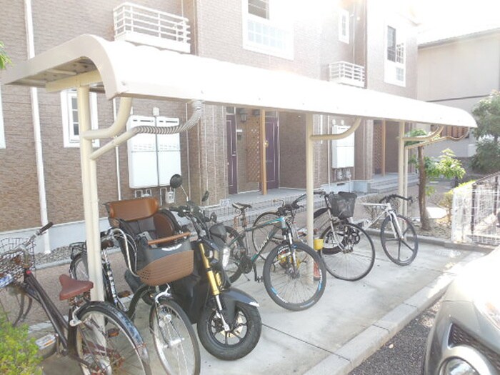 シャン・ド・フルールの物件外観写真