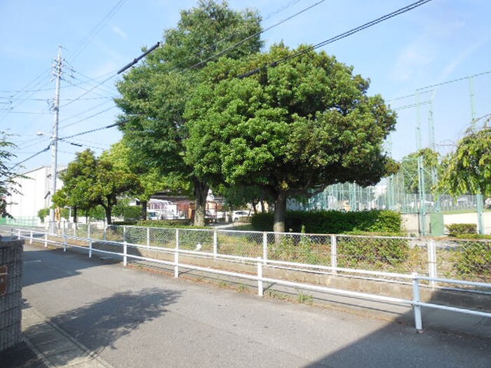 シャン・ド・フルールの物件外観写真