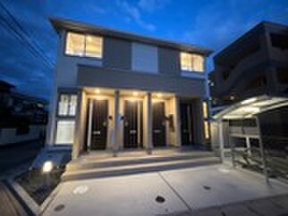 ロージーの物件外観写真