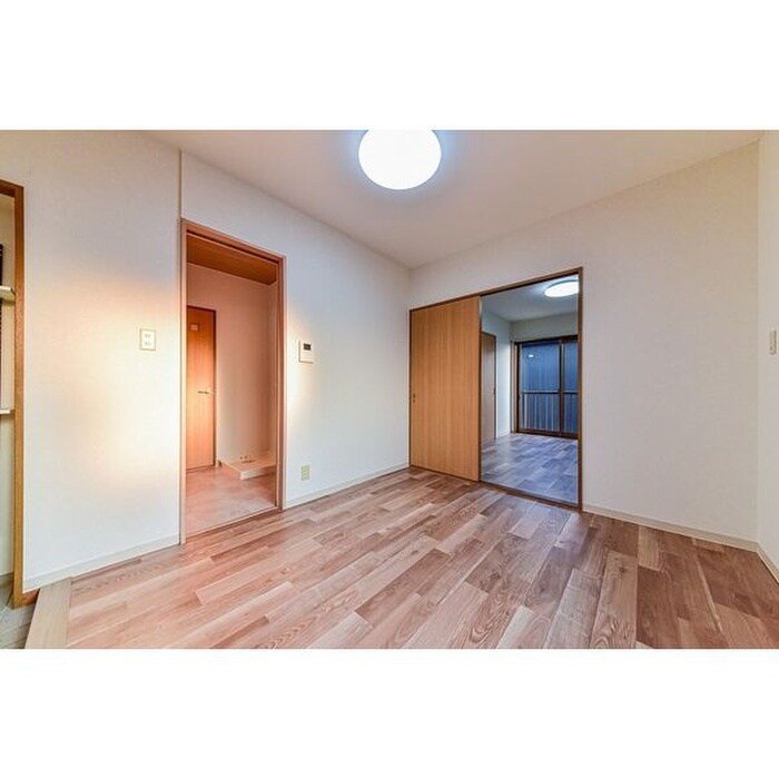 RESENCE　TOYOTAの物件内観写真