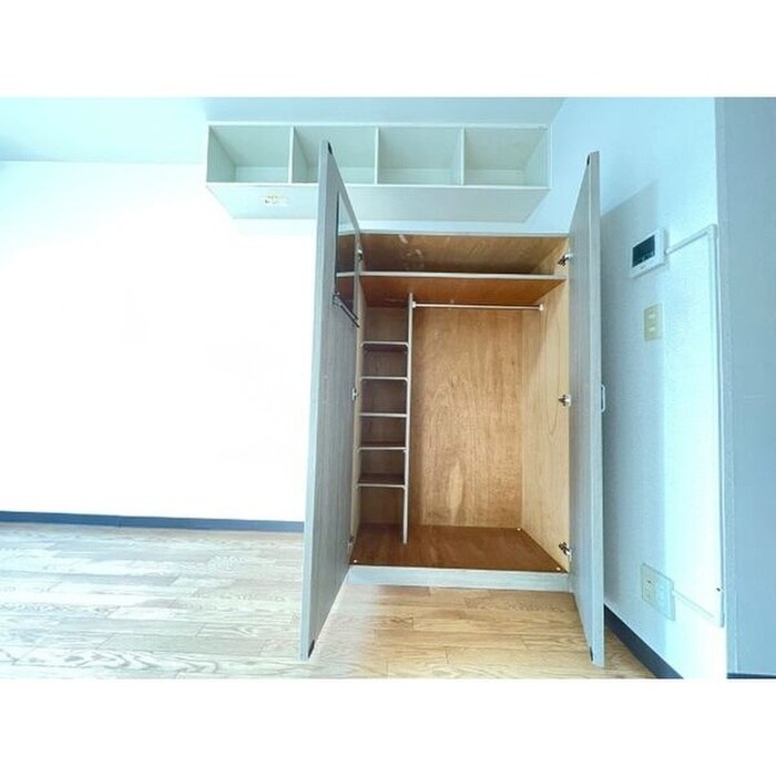 リッシュ・ラフォ－レの物件内観写真