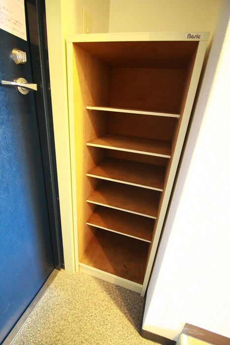 リッシュ・ラフォ－レの物件内観写真