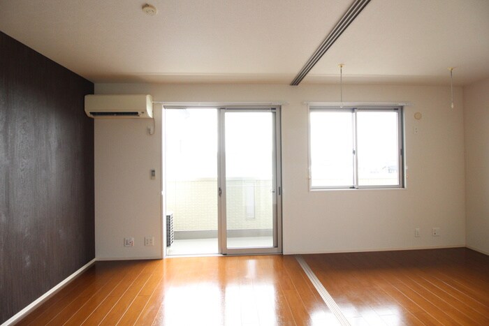 マノワール十六田の物件内観写真