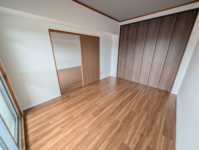 鴻ノ巣ヒルズビルの物件内観写真