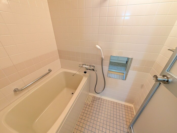 鴻ノ巣ヒルズビルの物件内観写真