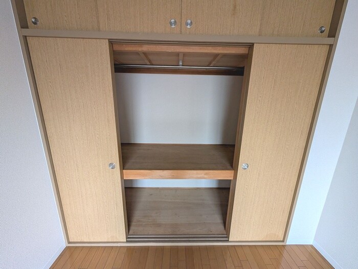 鴻ノ巣ヒルズビルの物件内観写真