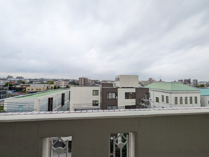 鴻ノ巣ヒルズビルの物件内観写真