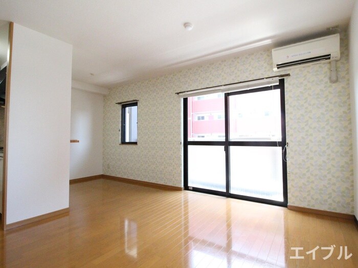 ドゥブラン上津の物件内観写真