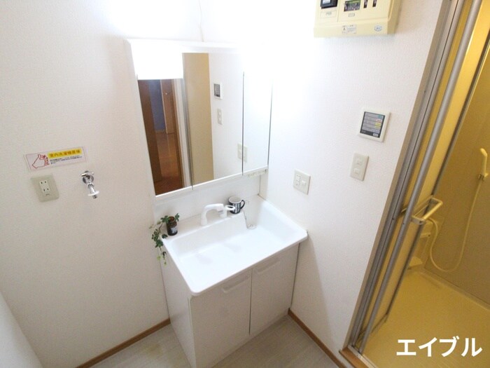 ドゥブラン上津の物件内観写真