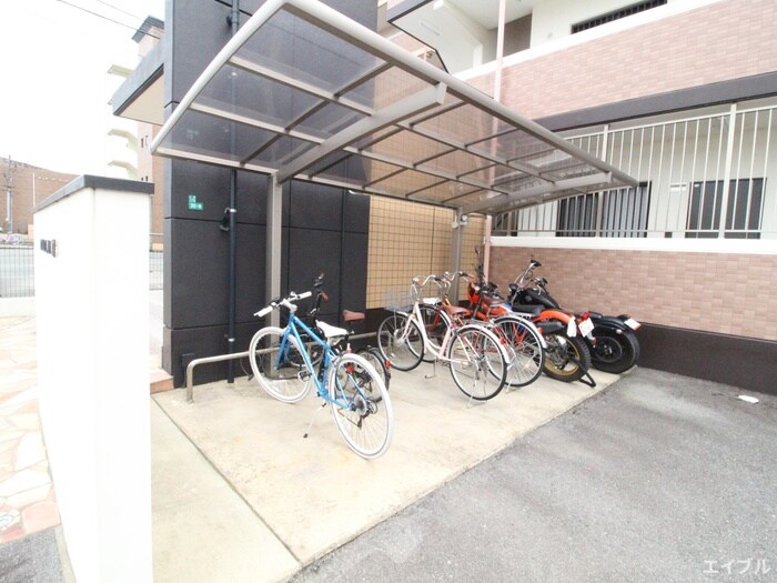 ドゥブラン上津の物件外観写真