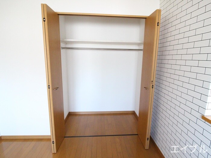 ドゥブラン上津の物件内観写真