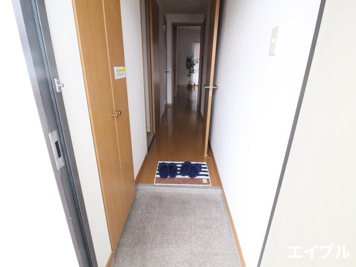 ドゥブラン上津の物件内観写真