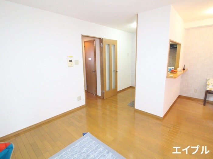 ドゥブラン上津の物件内観写真